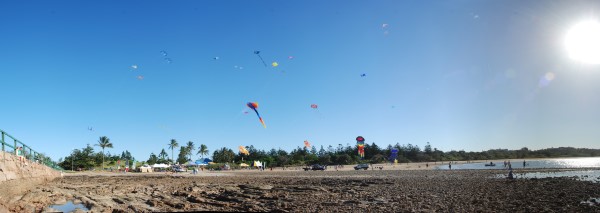 Beach scene at FOW 2009 later in the day